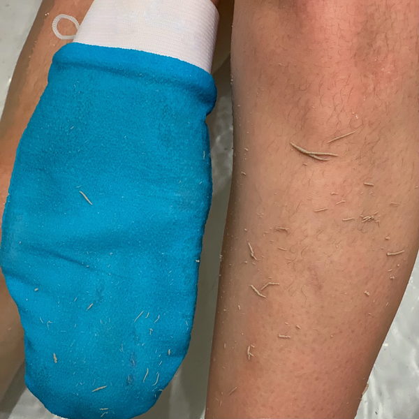 Premium Exfoliating Glove - Smooth, Radiant Skin with Every Use